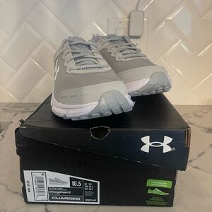 Under Armour Men’s 10.5 sneakers - Brand new